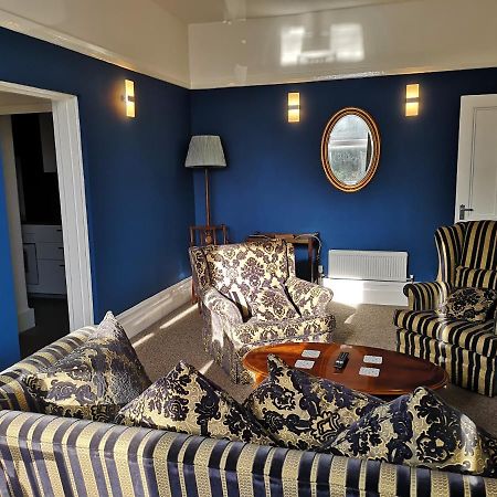 2 Bedroom Apartment At Kent Escapes Short Lets & Serviced Accommodation Kent, Bouverie Escape Folkestone With Wifi Ngoại thất bức ảnh
