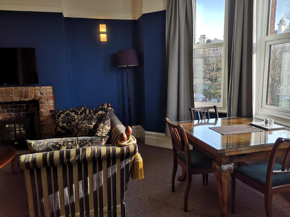 2 Bedroom Apartment At Kent Escapes Short Lets & Serviced Accommodation Kent, Bouverie Escape Folkestone With Wifi Ngoại thất bức ảnh